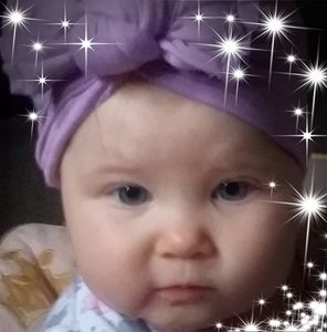 Meet your Posher, Lora